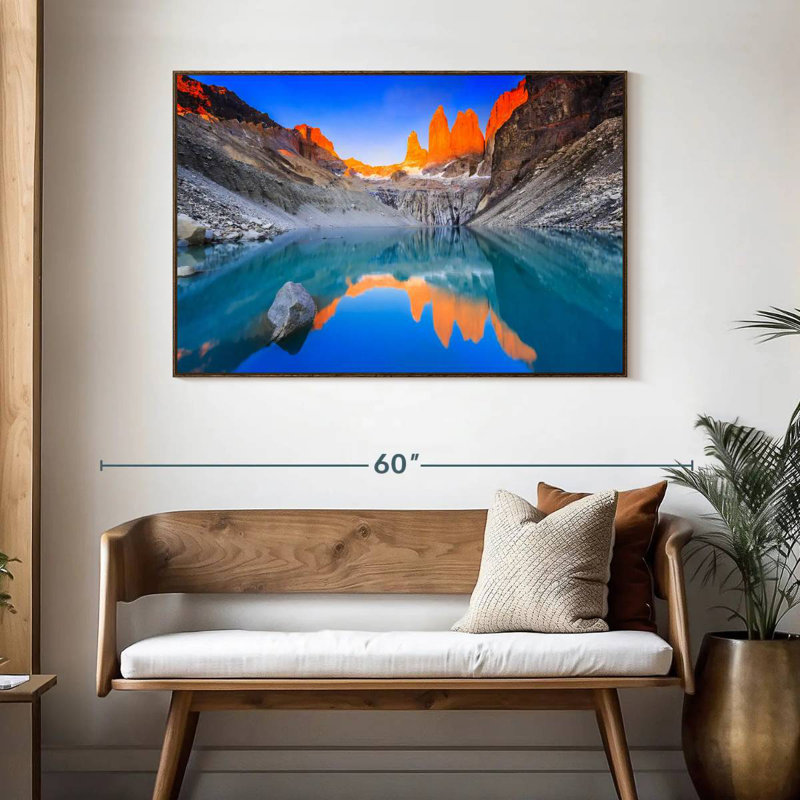Torres Del Paine, 46 po x 31 po, Cadre flottant noyer