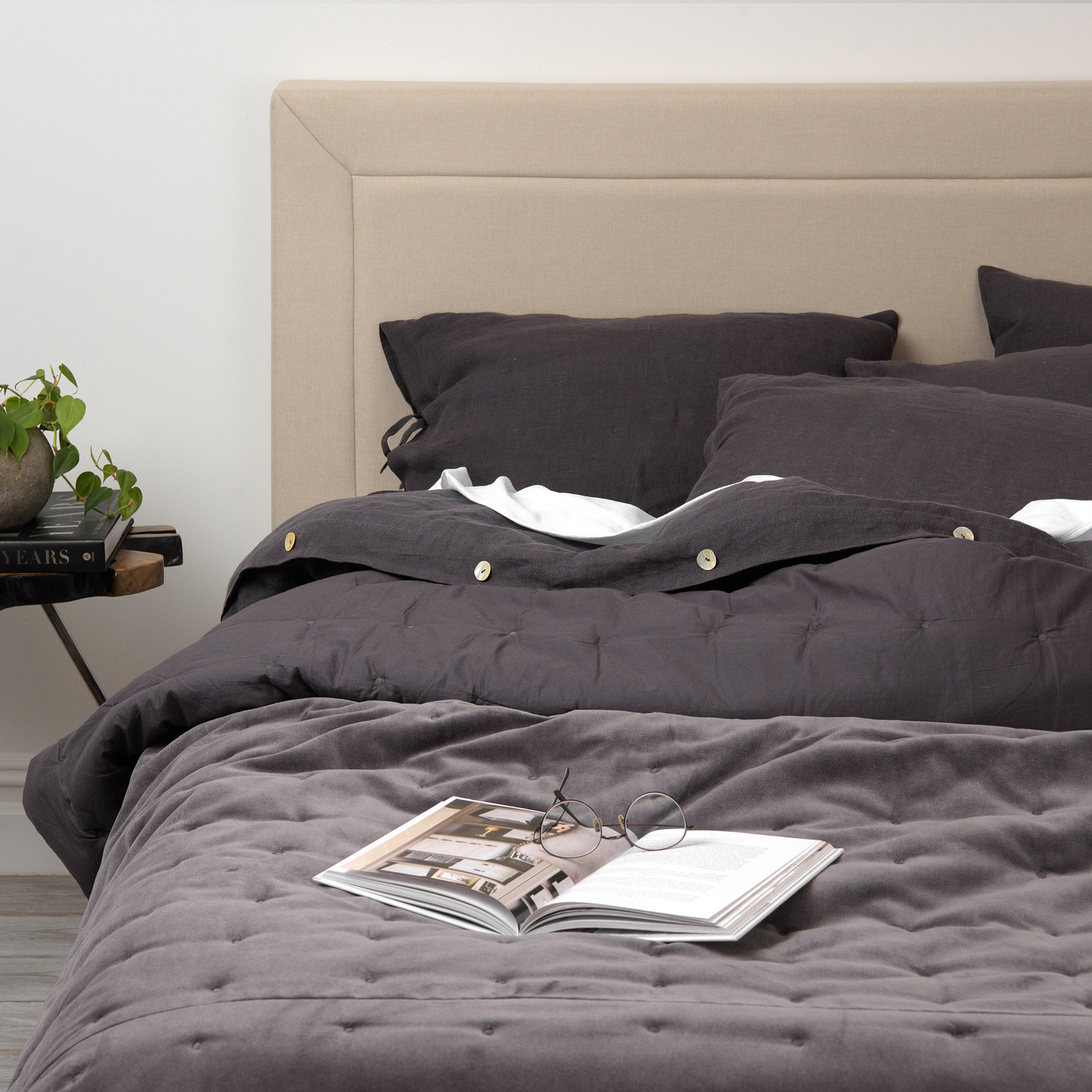 Edmont Velvet Quilt, King Quilt, Grey