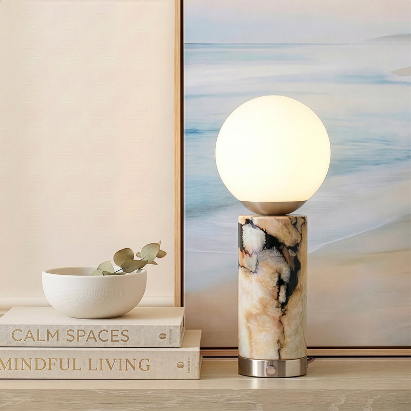 Lampe de table moderne à DEL intégrée en nickel avec abat-jour en verre givré 11 po Aspen Aspen, port de charge USB et gradateur tactile à 3 voies