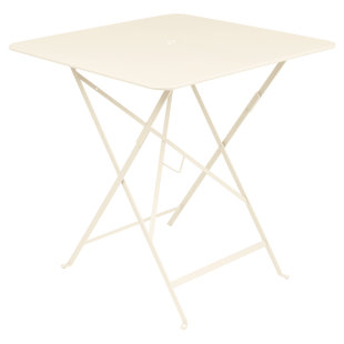 Table de salle à manger en acier