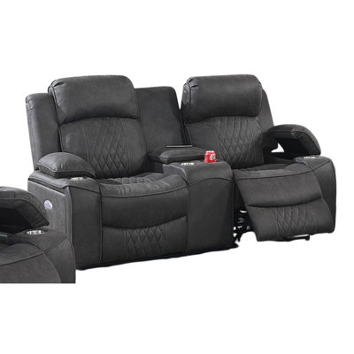 Causeuse Power Motion avec design contemporain, revêtement en similicuir gel, accoudoirs de rangement, porte-gobelets et ports USB pour un confort ultime.