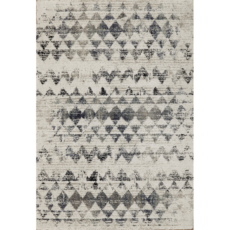 Gassaway Geometric Indoor Rug, Rectangle 5'3" x 7'7"