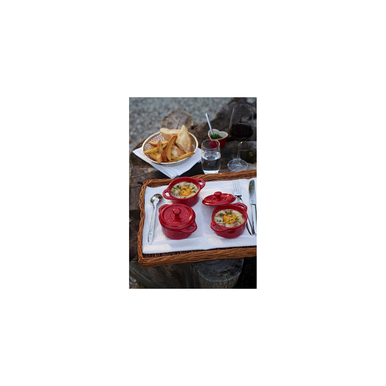Staub Ceramic Mini Round Cocotte - test, Cherry