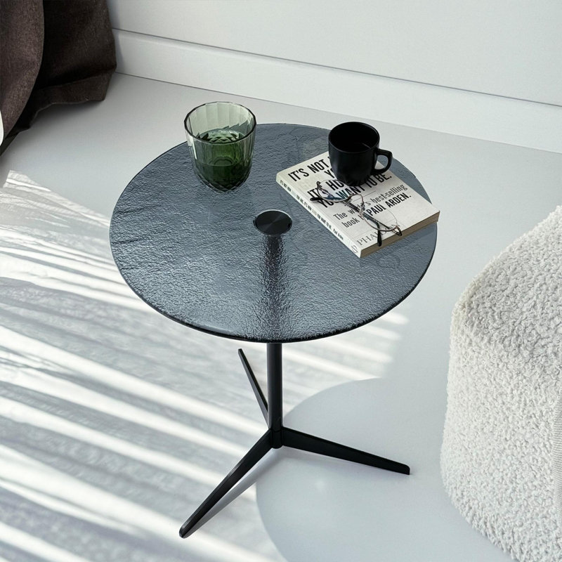 Siyan End Table, Fume, Black