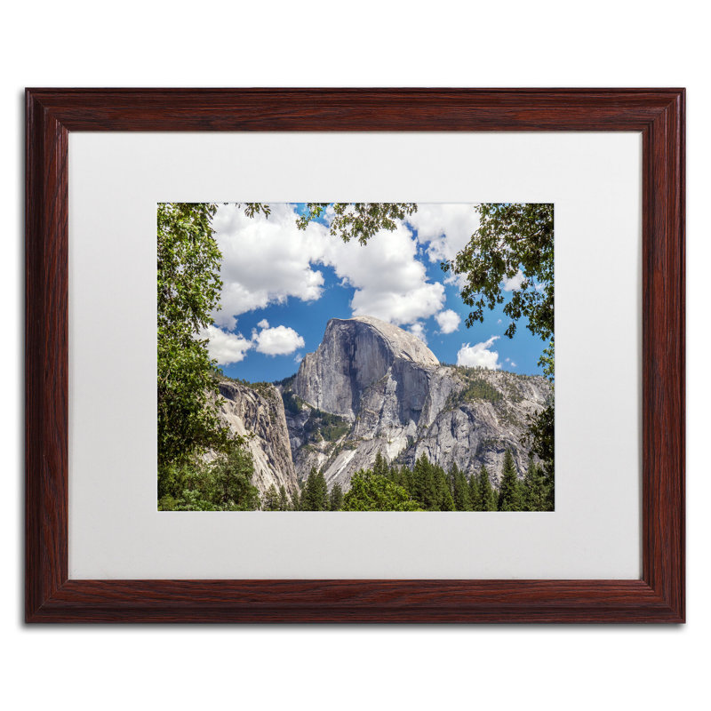 « yosemite half dôme » par pierre leclerc,, reproduction de photo encadrée, H 16 po x l 20 po, Brun