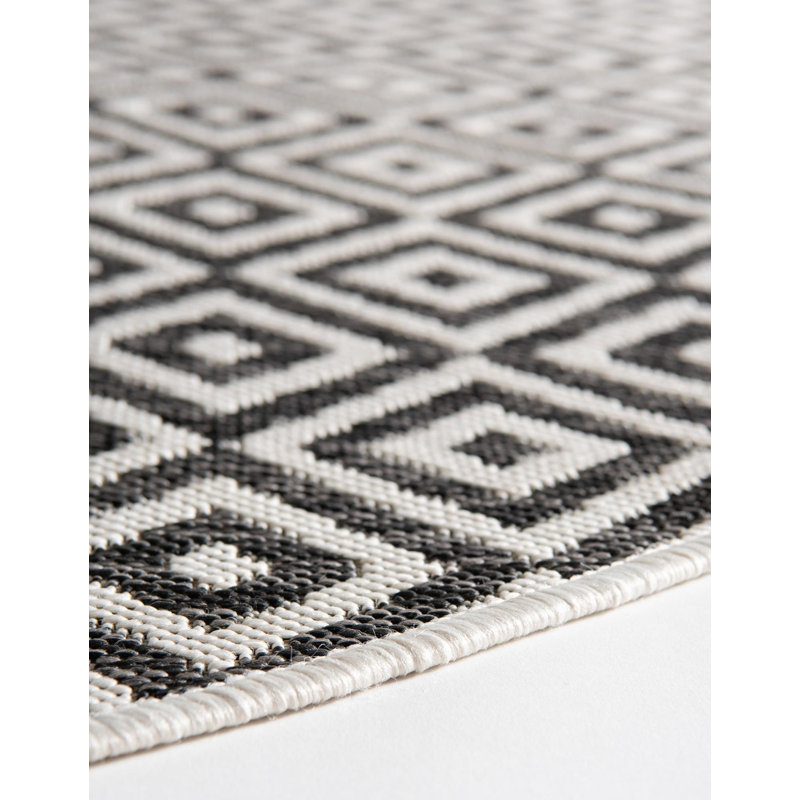 Jill Zarin Costa Rica Indoor/Outdoor Rug, Round 6'7"
