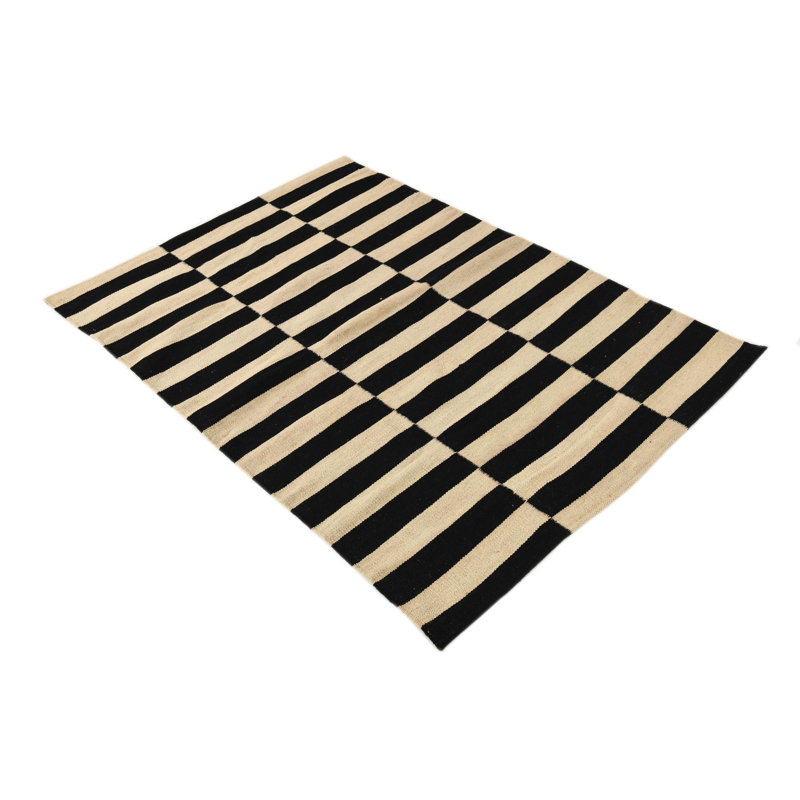 Tapis noir et blanc 3x5 Petrella