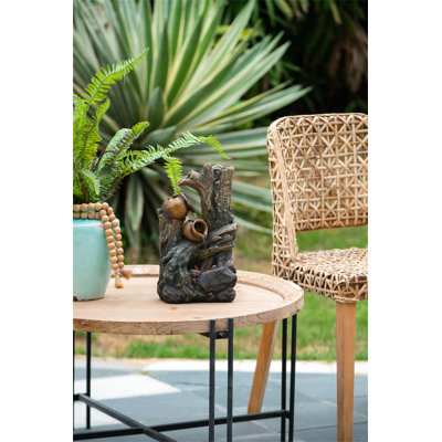 Fontaine décorative à 4 niveaux 8,5 x 5,1 x 13,6 po avec lumière DEL