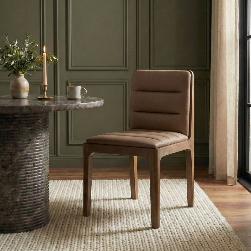 Chaise rembourrée en cuir Ellis, Cuir brun végétalien, Brun