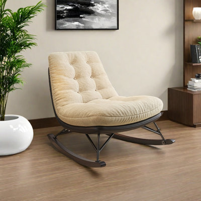 Chaise berçante douce et confortable