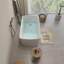 Baignoire de trempage autoportante en acrylique de 49 po, bain de trempage japonais de forme carrée, trop-plein chromé et drain rapide