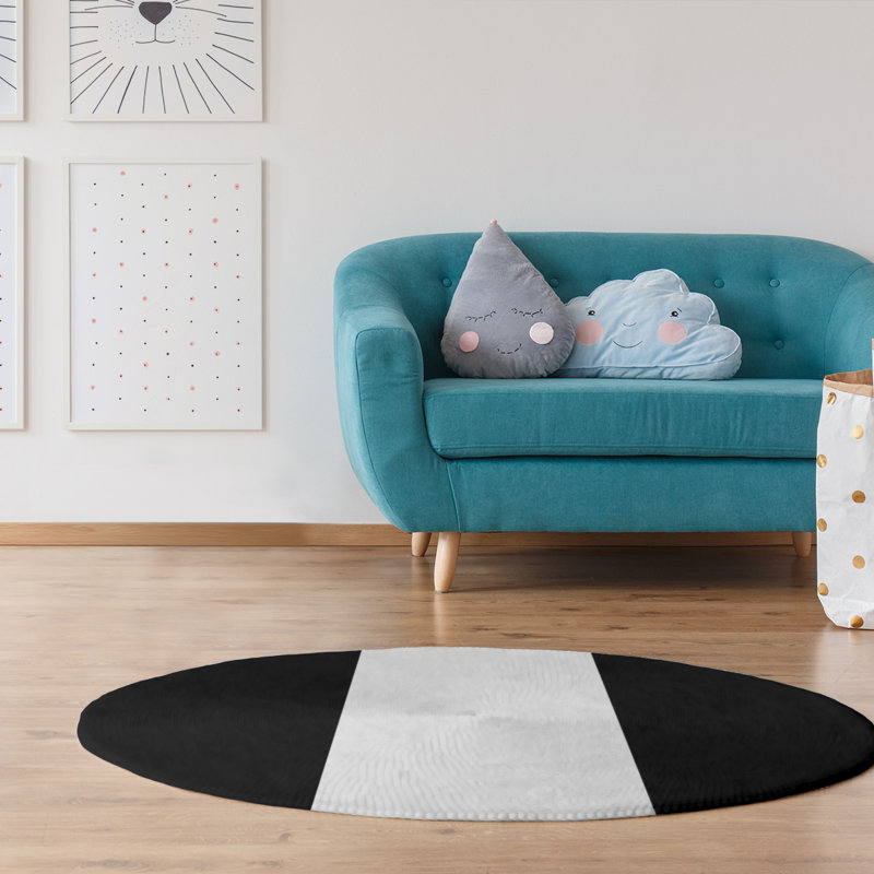 Modern Monochrome Stripe Runner Rug – Bold Black & White Design from the ArtVerse BBall Collection, Round 5'