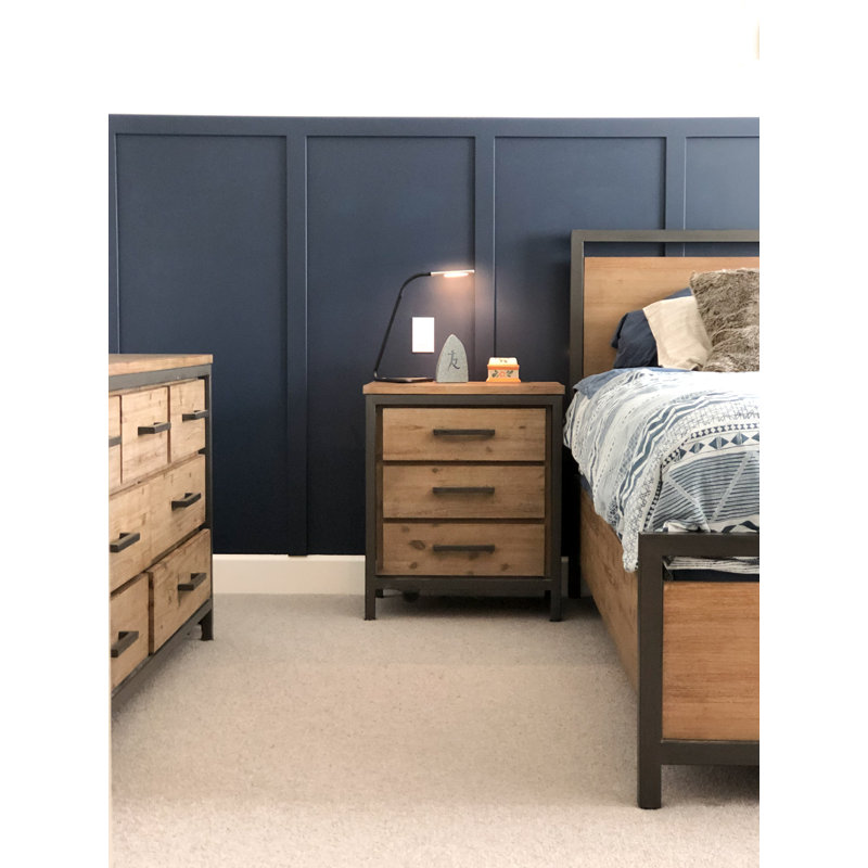 Wimberley 23.6'' W Metal Nightstand