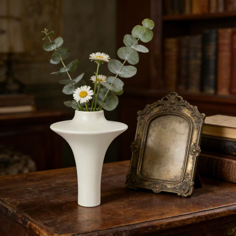 Vase en céramique pour décoration intérieure, Beige
