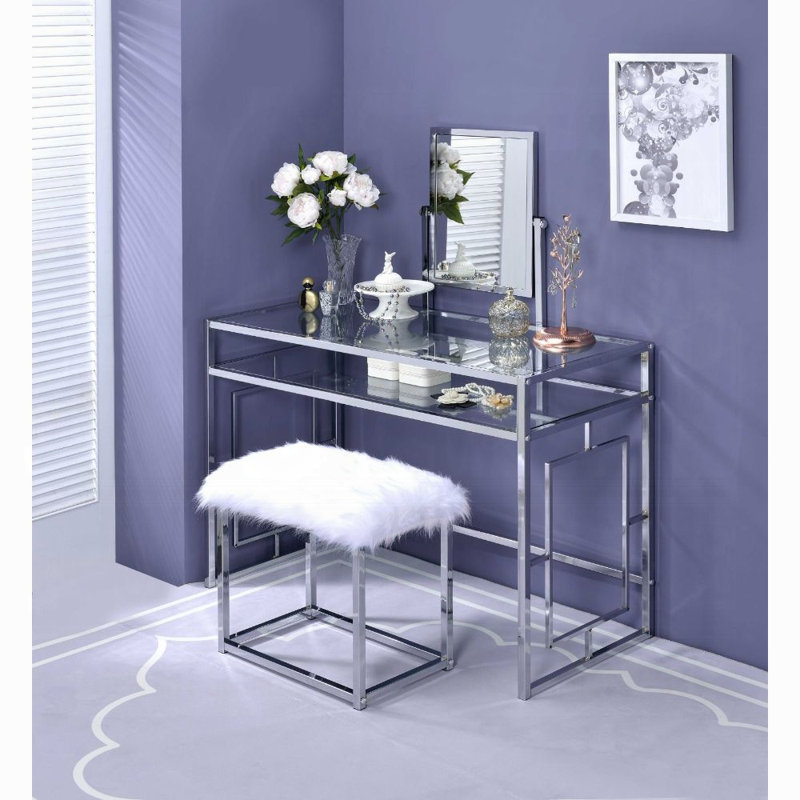 Villa Vanity Set