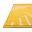 Tapis géométrique jaune en polypropylène tissé à la machine-73987680