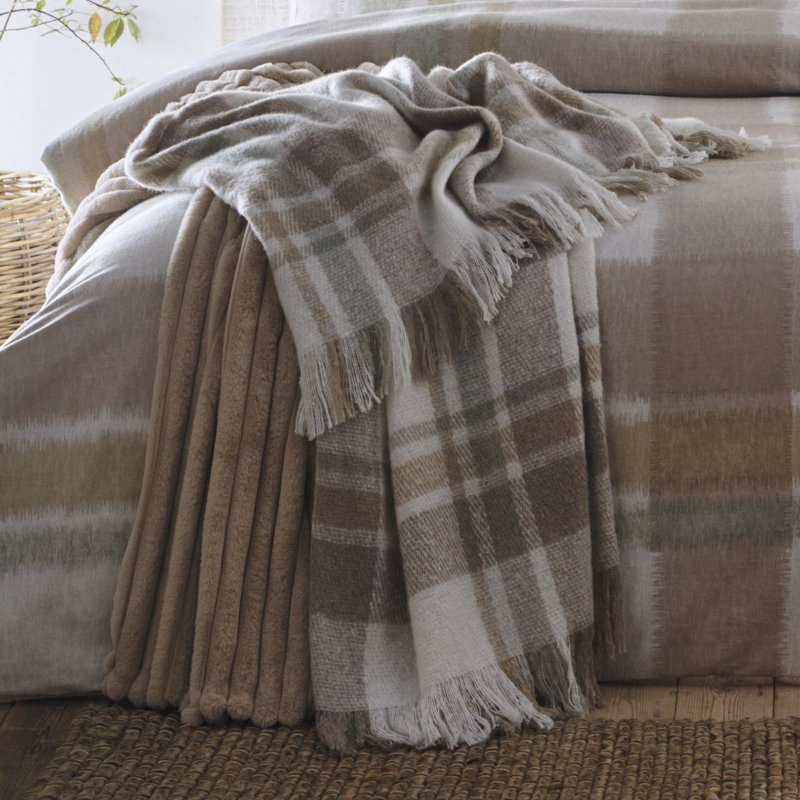 Verbier Throw Blanket, Beige