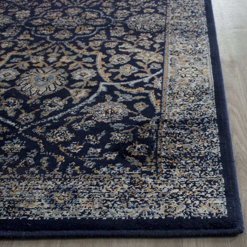 Elianna Oriental Chenille Area Rug, Rectangle 201 x 279 cm