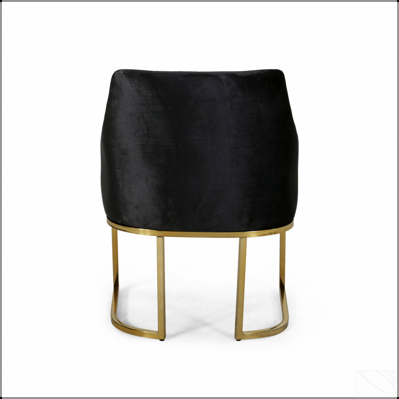 Fauteuil d'appoint luxueux à carreaux dorés, combinant un design élégant avec un confort durable pour les intérieurs modernes
