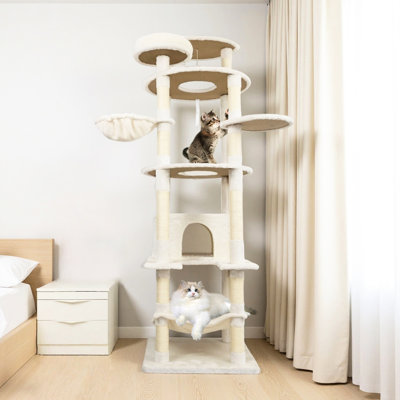 Très grande tour de chat beige avec poteaux à griffer, condos et interactif