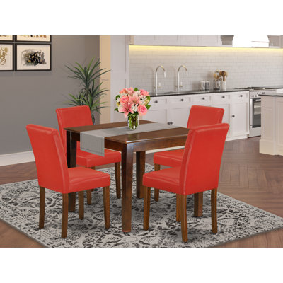 Ensemble de table de salle à manger moderne 5 pièces comprenant une table carrée en bois et 4 chaises de salle à manger Parson en similicuir rouge Firebrick, acajou