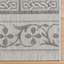 Tapis intérieur / extérieur en polypropylène tissé à plat à rayures crème ivoire et bohème marocain Solterra Gurjyot-114547544