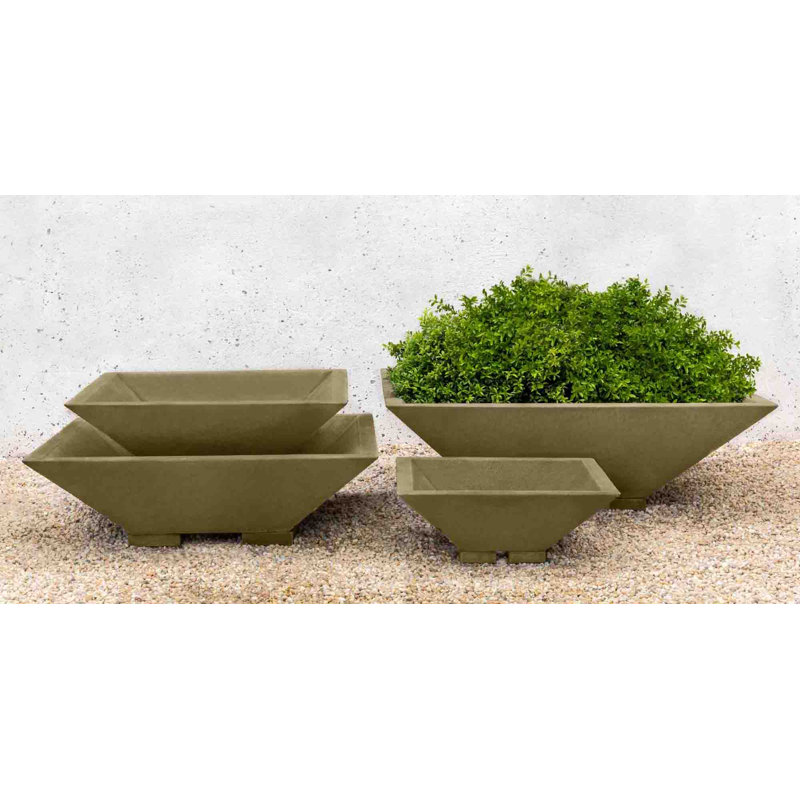 Pot carré en pierre carrée Zen, Mousse anglaise, H 10,5 po x l 36 po x P 36 po