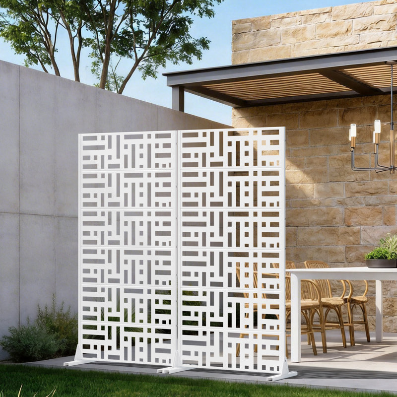 Panneau de clôture en métal pour l'extérieur, 59" H x 60" W x 16" D, Blanc