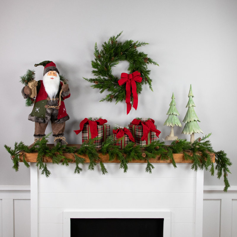 24-Inch Green Cypress and Pine Cone Artificial Christmas Wreath