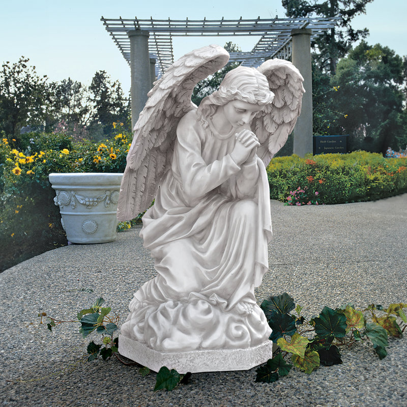 Statue de jardin ange priant la basilique