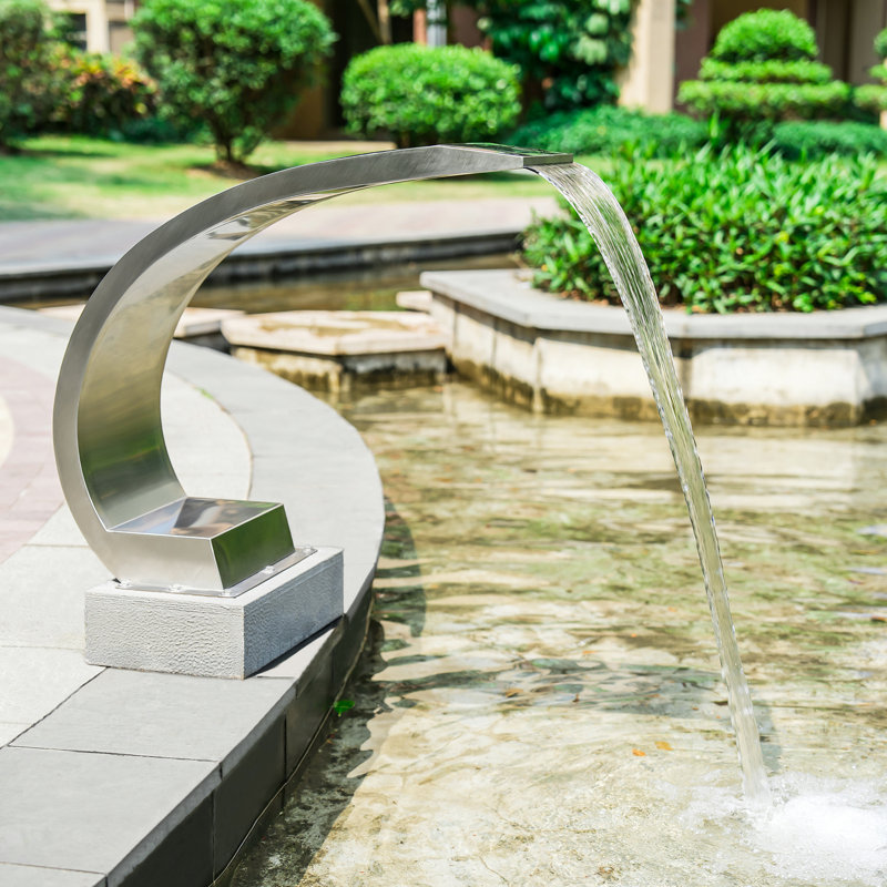 Fontaine courbée en cascade incurvée, élégante fontaine en acier inoxydable 304 pour une cascade transparente dans la piscine, le jardin et le spa