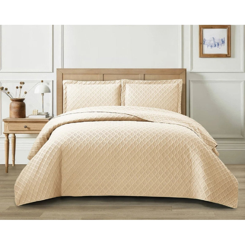 3 Piece Quilted Bedspreads Diamond Check Embossed Pattern, Polyester Material, Durable, Box Stitching, with Matching Pillow Shams