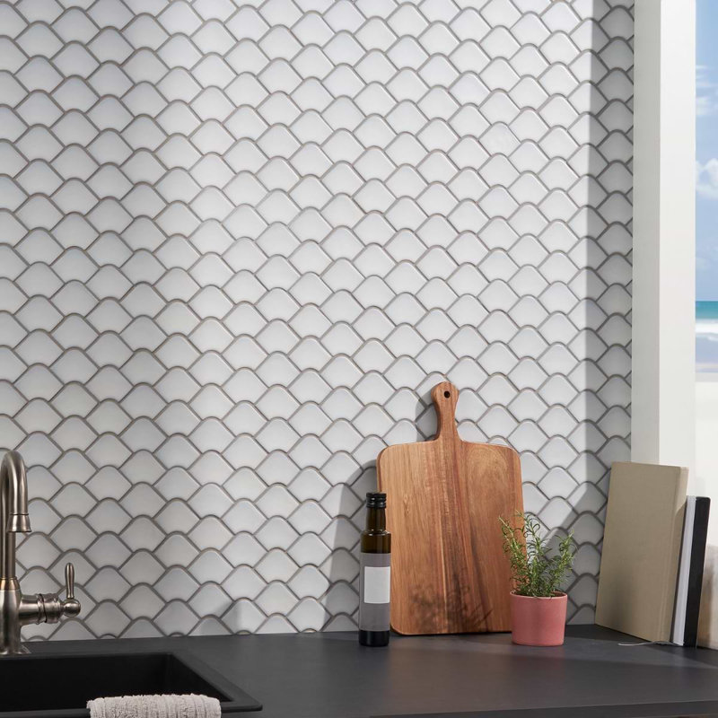 Suki 2X3 Fishscale Matte Mosaic Tile, Gray