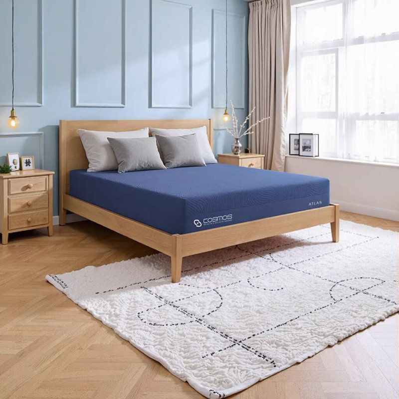 Matelas 12 po avec ressorts ensachés et mousse à mémoire de forme, bleu et multicolore, Grand lit, 12"