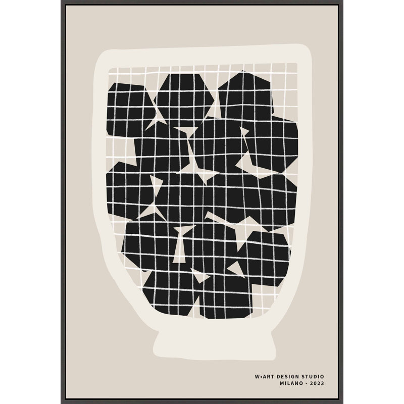 «Caoife Black Hexagons», reproduction encadrée, H 20 po x l 14 po x P 1,25 po, Toile encadrée noire