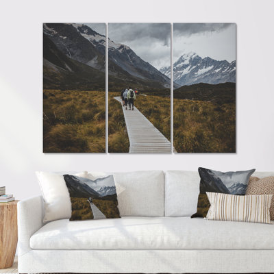 Mountain Hiking Horizon In Canada - Hiking Wall Decor Set