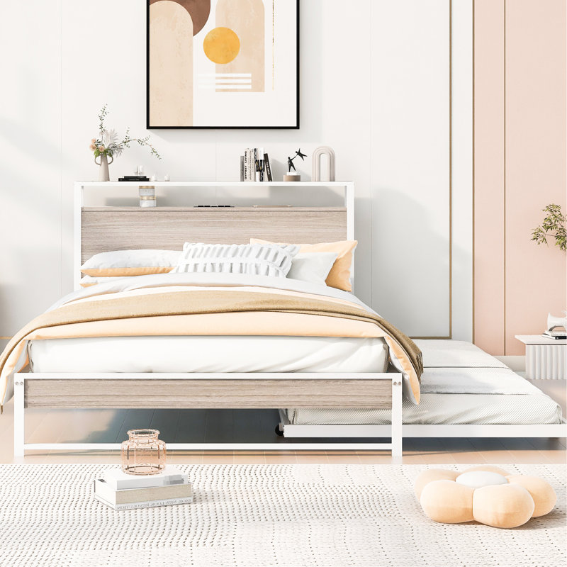Lit double en métal avec lit gigogne, support et lattes en blanc. Attrayant. Aucun sommier tapissier requis pour le lit gigogne de la chambre à coucher. Finition blanche. Prise en charge. Attrait rustique moderne. Stable, requis. Extra