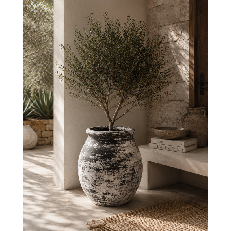 Chiapas 32" Clay Planter