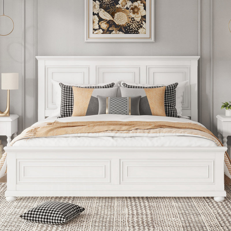 Élégant lit de style champêtre avec un design à panneaux traditionnel et un rangement généreux caché