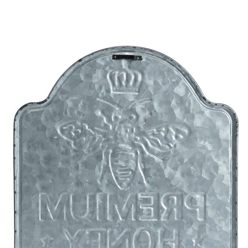Wall Decor on Metal