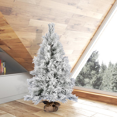 4' Pine Christmas Tree