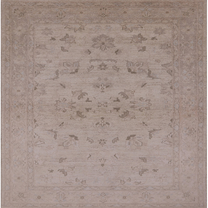 Tapis brun Beezus, Carré 7 pi