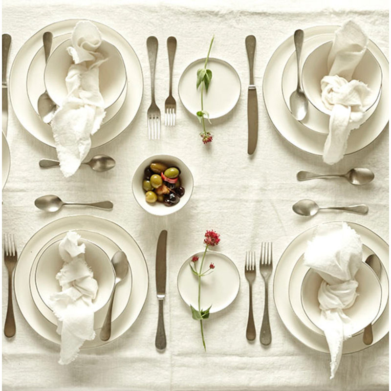 Grand bol de service en porcelaine 74 oz Canvas, Blanc / bordure noire