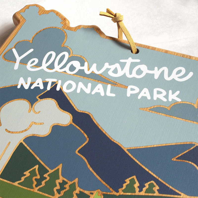 Planche à découper en bambou Yellowstone avec œuvre d'art par Summer Stokes