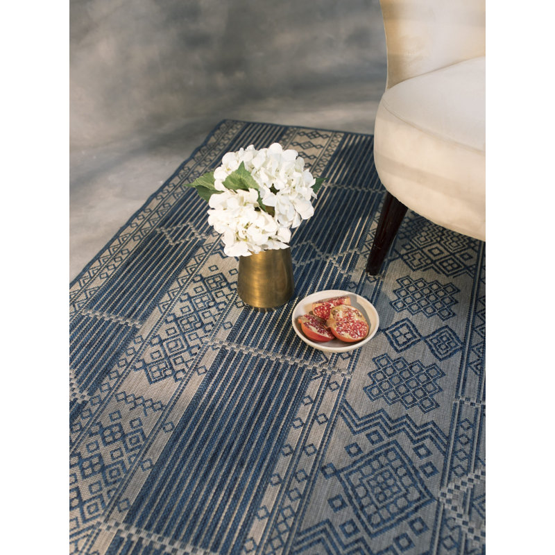 Tapis extérieur minuit Furnish My Place, Rectangle de 2 pi x 3 pi