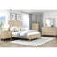 Lit très grand contemporain, tête de lit à trois panneaux, finition brune, lit pour le confort de la chambre à coucher avec style, ton, design,