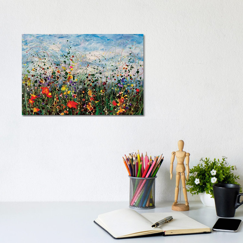 Feuilles d'érable d'automne sur l'herbe par Olena Art - Giclée sur toile tendue avec châssis, H 8 po x l 12 po x P 0,75 po