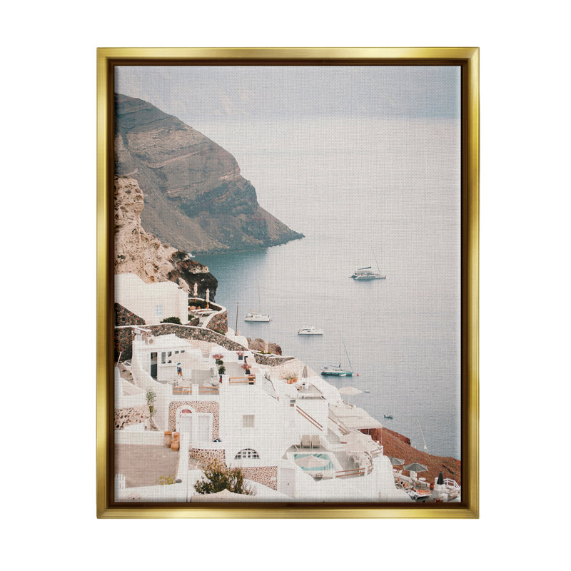 «Coastal Port Town» par Krista Broadway, Cadre flottant métallique doré, H 31 po x l 25 po x P 1,7 po