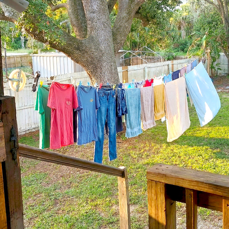 Corde à linge d'extérieur de grande capacité de 150 pi, conception anti-affaissement avec ensemble complet