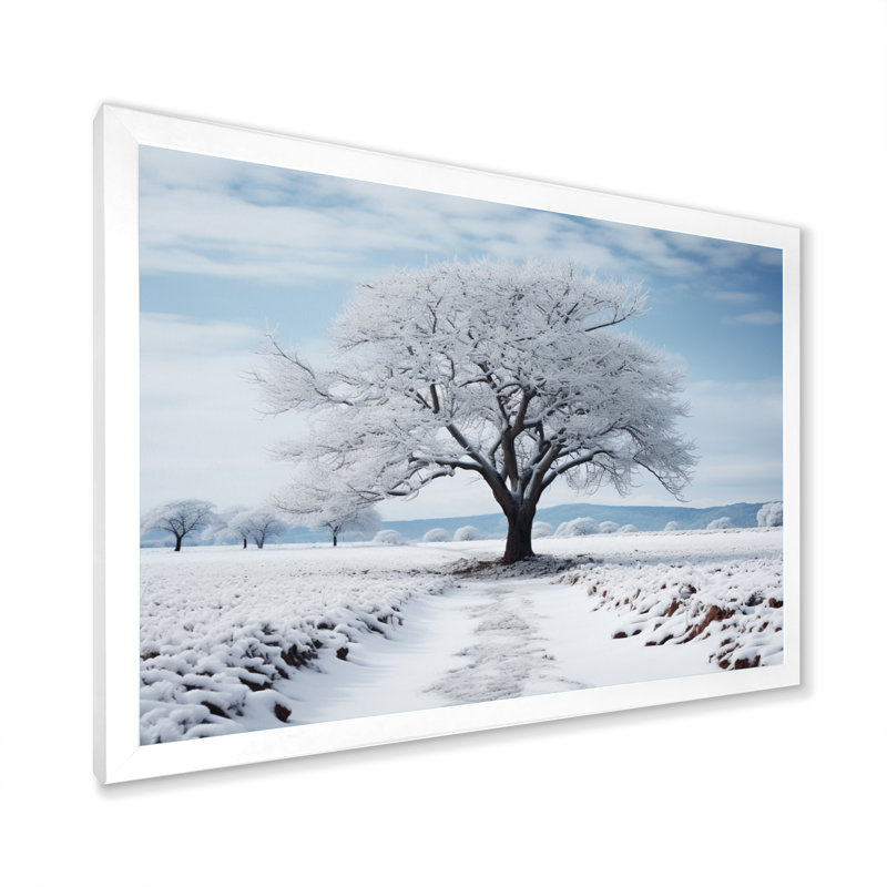 «White Tree Winters Silence», reproduction sur toile, H 34 po x l 44 po x P 1,5 po, Blanc